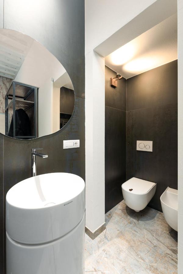 F1Rst Suite Apartment & Spa Florença Exterior foto