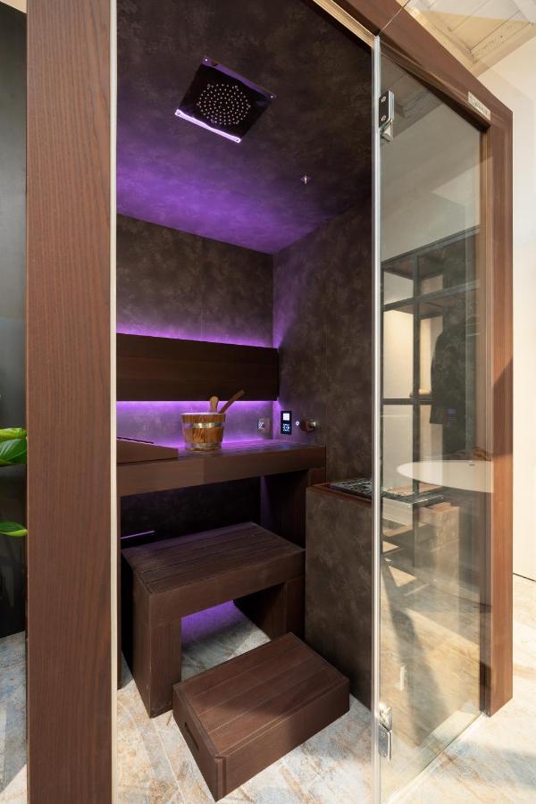F1Rst Suite Apartment & Spa Florença Exterior foto